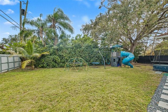 15815 SW 85th Avenue, Palmetto Bay, FL 33157