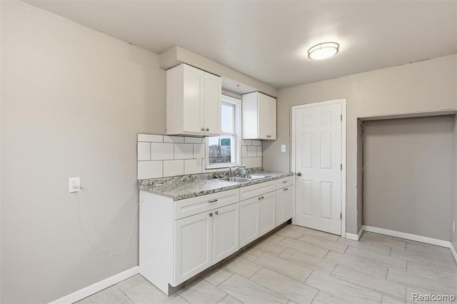18027 Moenart Street, Detroit, MI 48234