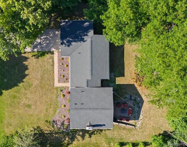 6511 Timber Ridge Drive, Bloomfield Hills, MI 48301