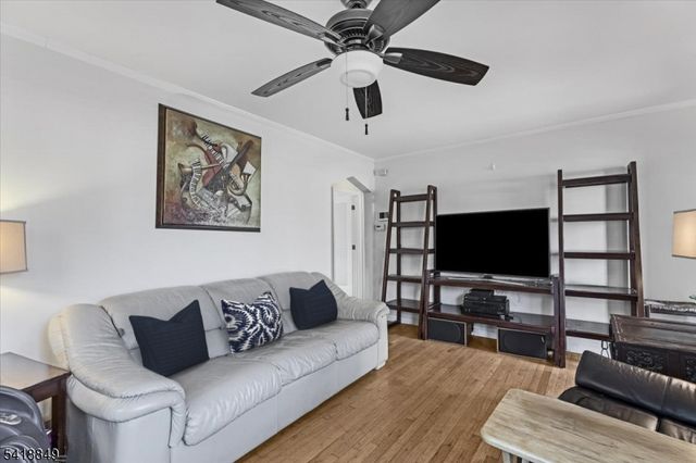 426 Brook Ct, Plainfield City, NJ 07060