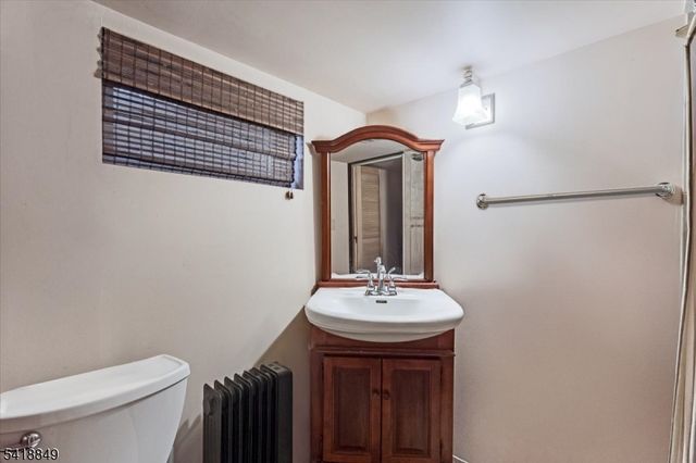 426 Brook Ct, Plainfield City, NJ 07060