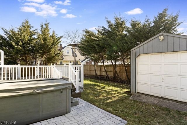 426 Brook Ct, Plainfield City, NJ 07060