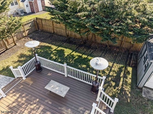 426 Brook Ct, Plainfield City, NJ 07060