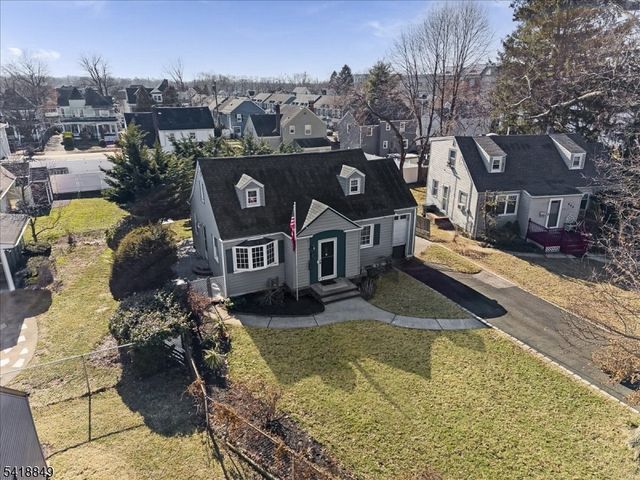 426 Brook Ct, Plainfield City, NJ 07060