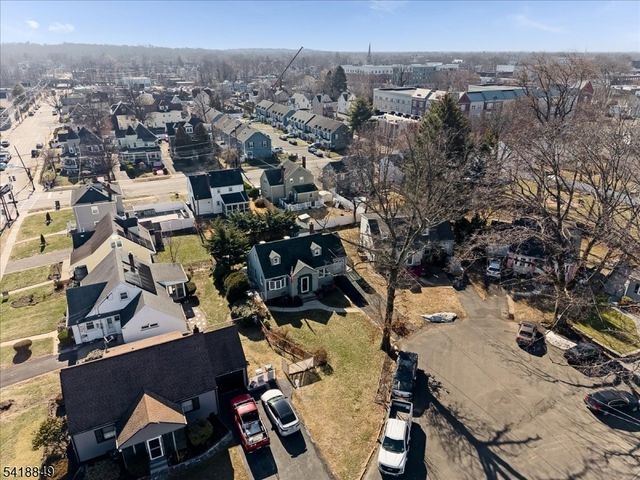 426 Brook Ct, Plainfield City, NJ 07060