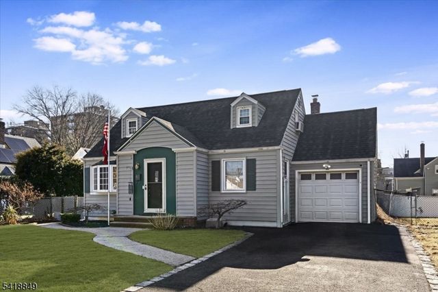 426 Brook Ct, Plainfield City, NJ 07060