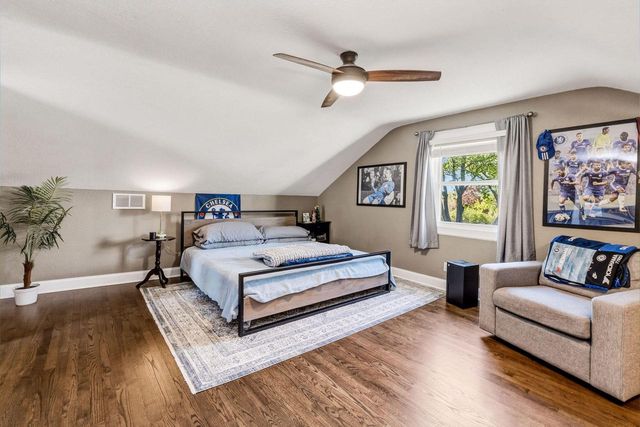 1430 Woodside LANE, Elm Grove, WI 53122