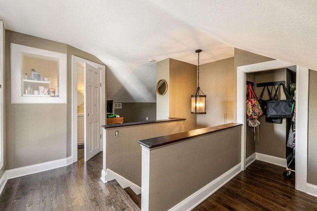 1430 Woodside LANE, Elm Grove, WI 53122