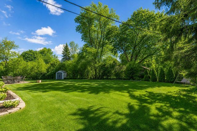 1430 Woodside LANE, Elm Grove, WI 53122