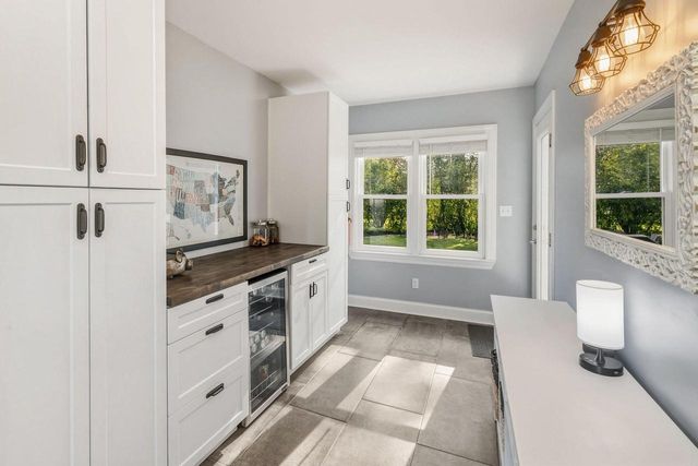 1430 Woodside LANE, Elm Grove, WI 53122