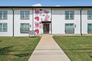 321 E 8th Street 107, Dallas, TX 75203