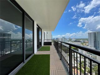 999 SW 1st Ave 2109, Miami, FL 33130