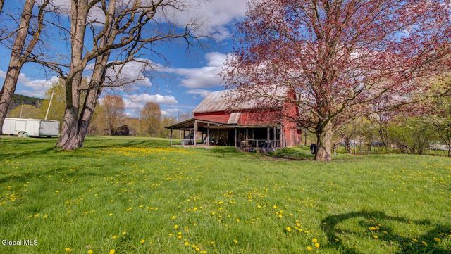 453 State Highway 334, Johnstown, NY 12095
