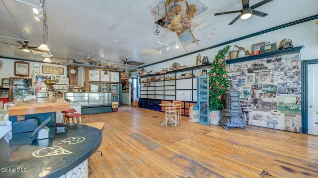 453 State Highway 334, Johnstown, NY 12095