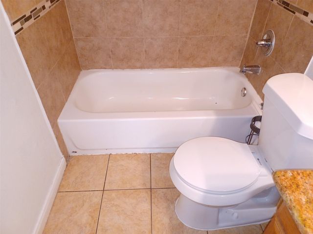 9700 Leawood Boulevard 1406, Houston, TX 77099