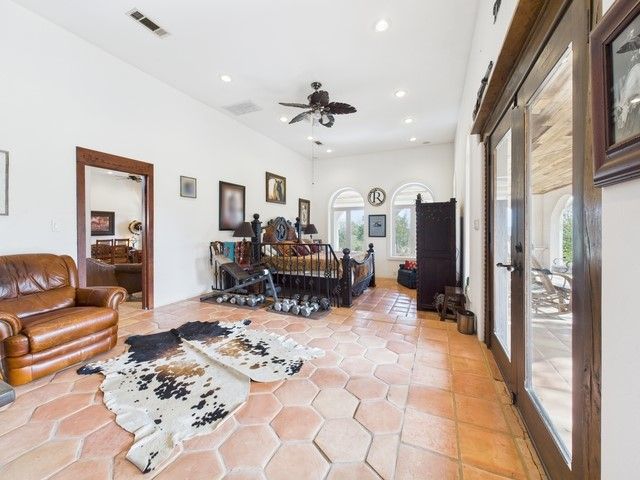 8414 County Road 3907, Athens, TX 75752