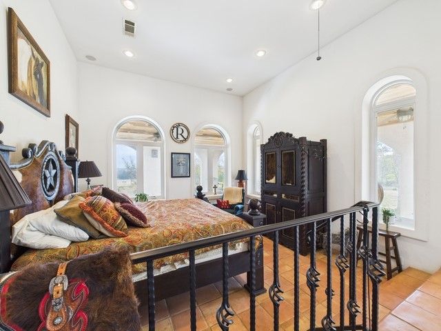 8414 County Road 3907, Athens, TX 75752