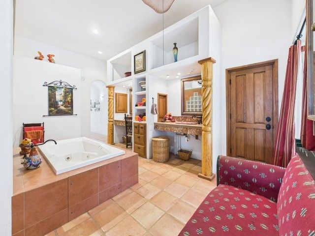 8414 County Road 3907, Athens, TX 75752