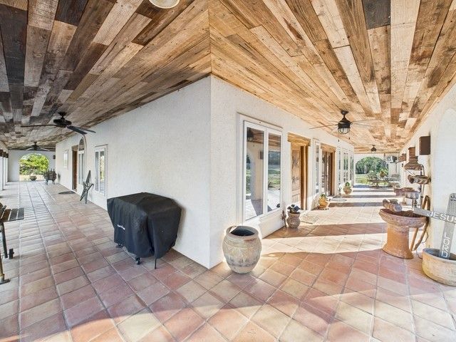 8414 County Road 3907, Athens, TX 75752