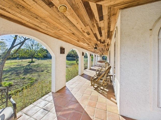 8414 County Road 3907, Athens, TX 75752