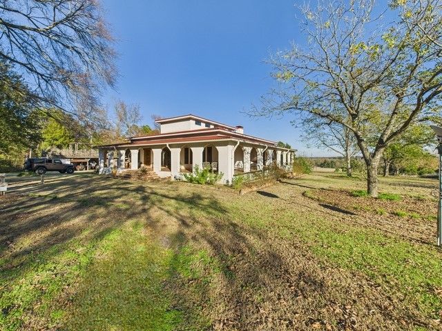 8414 County Road 3907, Athens, TX 75752