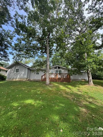 14 Palatka Street, Arden, NC 28704
