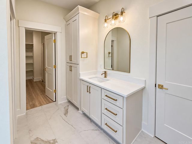 1 Bella View Drive, Greenbrier, AR 72058