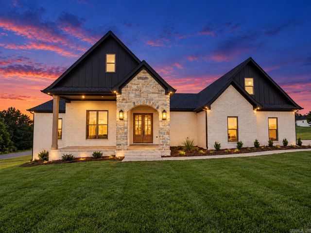 1 Bella View Drive, Greenbrier, AR 72058
