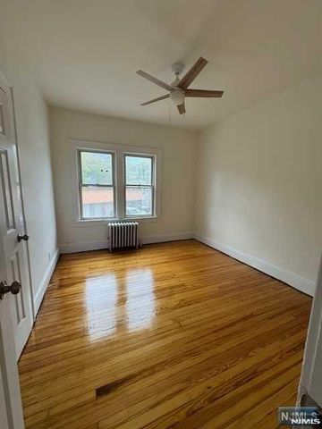 14 Overlook Avenue 2, North Haledon, NJ 07508