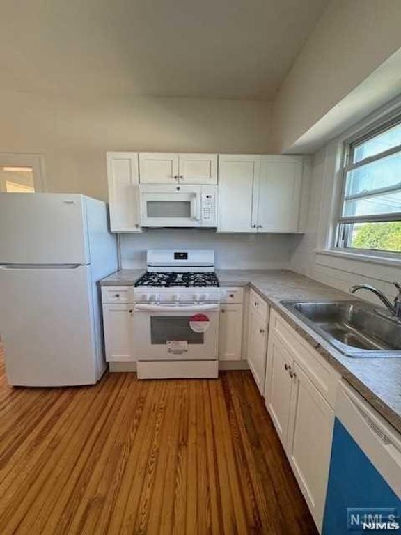 14 Overlook Avenue 2, North Haledon, NJ 07508