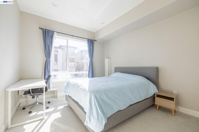 263 Llano De Los Robles Ave 1, San Jose, CA 95136