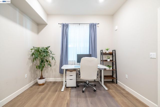 263 Llano De Los Robles Ave 1, San Jose, CA 95136