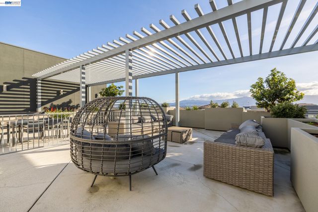 263 Llano De Los Robles Ave 1, San Jose, CA 95136