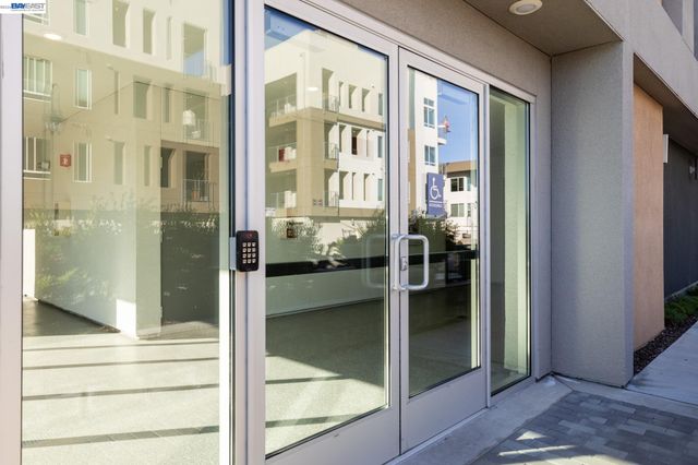 263 Llano De Los Robles Ave 1, San Jose, CA 95136