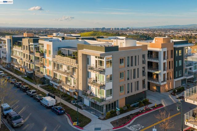 263 Llano De Los Robles Ave 1, San Jose, CA 95136