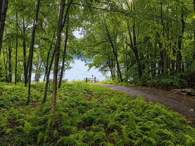 90 Secret Lake Rd., Phillipston, MA 01331