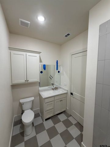 13927 Cedar Hill Ln, Tyler, TX 75704