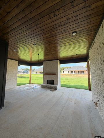 13927 Cedar Hill Ln, Tyler, TX 75704