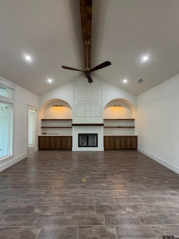 13927 Cedar Hill Ln, Tyler, TX 75704
