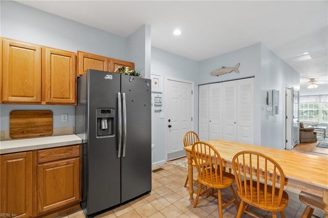 601 Pine ST, Cape Charles, VA 23310