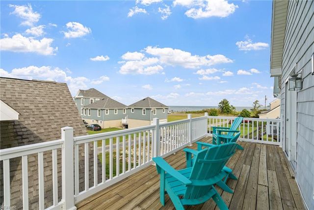 601 Pine ST, Cape Charles, VA 23310