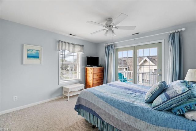 601 Pine ST, Cape Charles, VA 23310