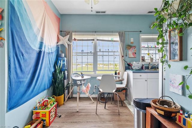 601 Pine ST, Cape Charles, VA 23310