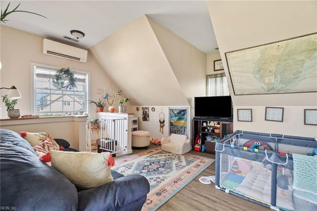 601 Pine ST, Cape Charles, VA 23310