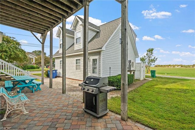 601 Pine ST, Cape Charles, VA 23310
