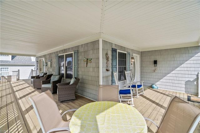 601 Pine ST, Cape Charles, VA 23310