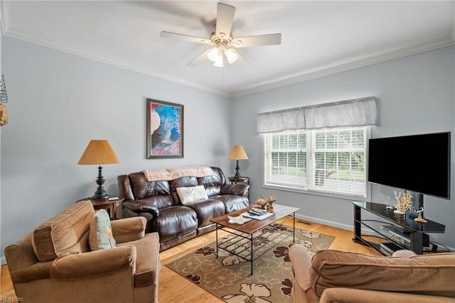 601 Pine ST, Cape Charles, VA 23310