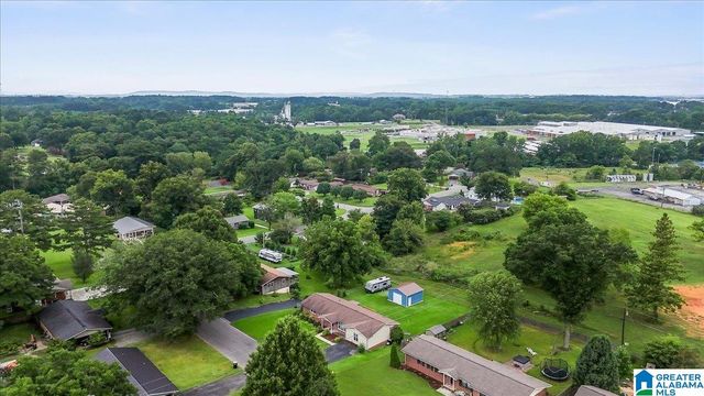 1745 OAKMONT DRIVE, Cullman, AL 35055
