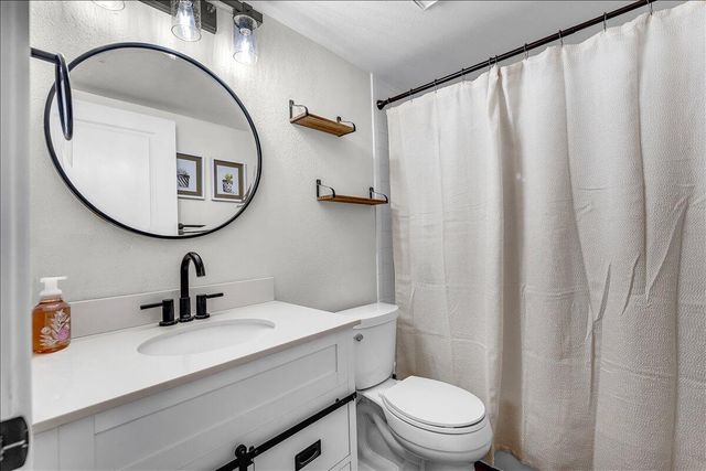 3036 Monte Bello Drive, Redding, CA 96001