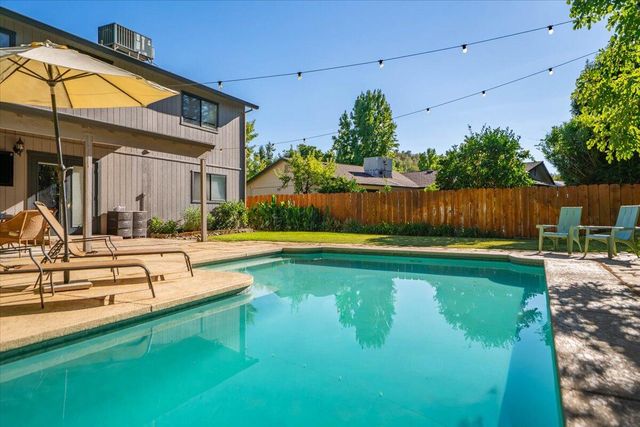 3036 Monte Bello Drive, Redding, CA 96001